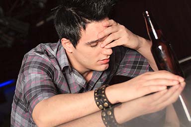 Лечение подросткового алкоголизма в Артеме